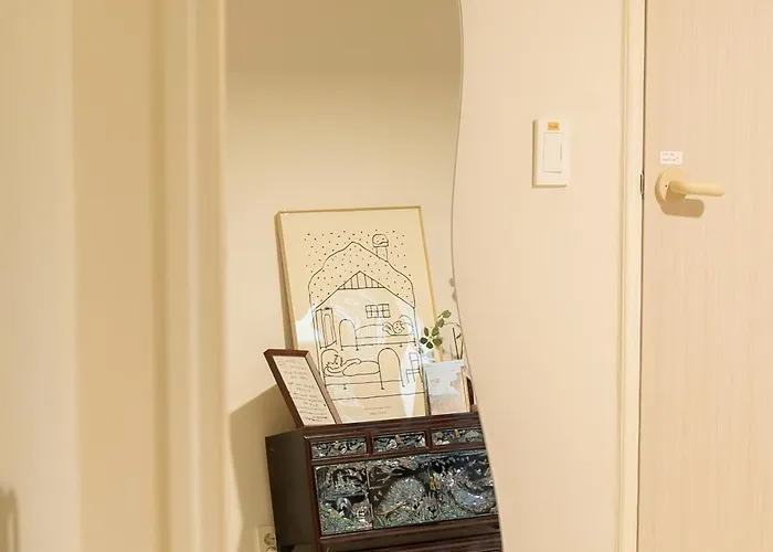 Soohah Stay, Line 9 Express Yeomchang Station 6 Minutes, Incheon Airport, Hongdae, Gangnam, Gocheok Dome, 6-person Two-room *