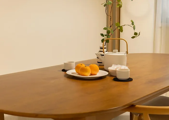 Soohah Stay, Line 9 Express Yeomchang Station 6 Minutes, Incheon Airport, Hongdae, Gangnam, Gocheok Dome, 6-person Two-room * 首爾