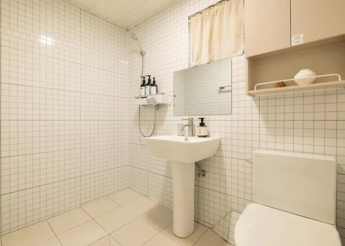 Soohah Stay, Line 9 Express Yeomchang Station 6 Minutes, Incheon Airport, Hongdae, Gangnam, Gocheok Dome, 6-person Two-room 首爾