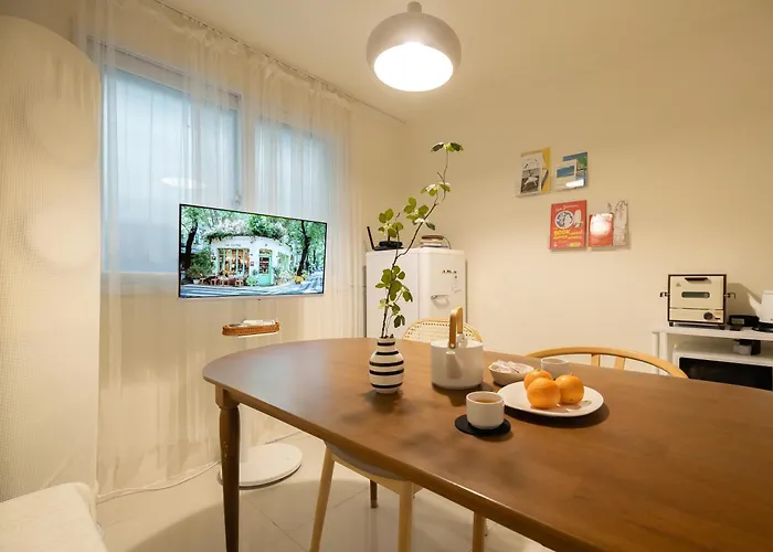 Soohah Stay, Line 9 Express Yeomchang Station 6 Minutes, Incheon Airport, Hongdae, Gangnam, Gocheok Dome, 6-person Two-room