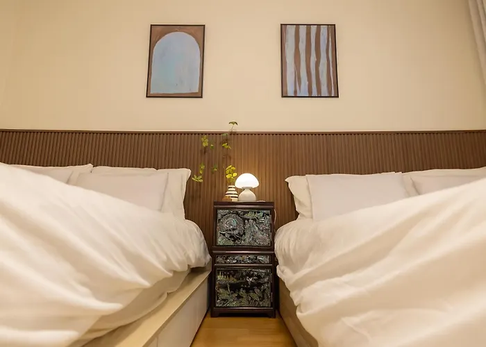 Soohah Stay, Line 9 Express Yeomchang Station 6 Minutes, Incheon Airport, Hongdae, Gangnam, Gocheok Dome, 6-person Two-room 公寓 首爾