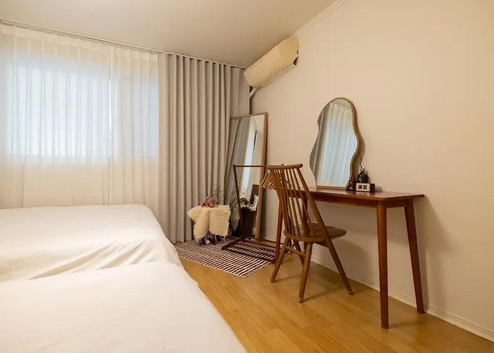 公寓 Soohah Stay, Line 9 Express Yeomchang Station 6 Minutes, Incheon Airport, Hongdae, Gangnam, Gocheok Dome, 6-person Two-room *